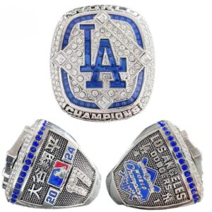 2024 MLB First！兩種款式可選。庫存有限，先到先得！最高品質 MLB 大谷翔平世界冠軍 50-50 戒指。 17 號。道奇隊冠軍戒指複製品。世界冠軍戒指。尺寸 18-29。大谷翔平 MVP 戒指。全新。