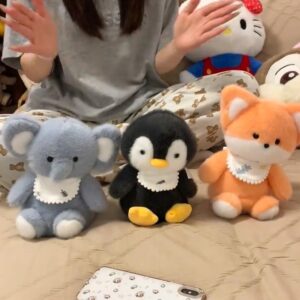 可愛的大象拍手娃娃